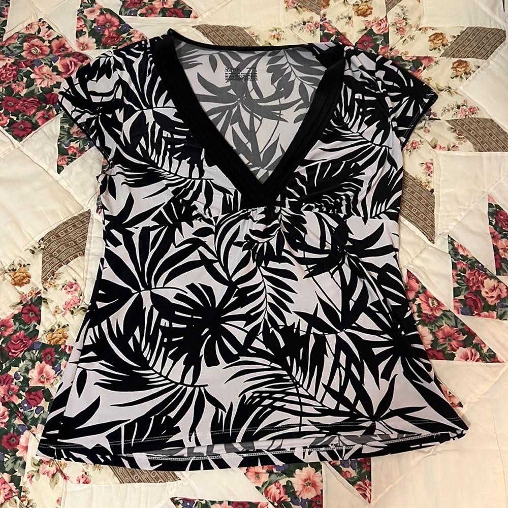 Gilligan & O’Malley Vintage 90’s Top